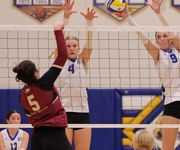 West Valley-Ripon Christian girls volleyball