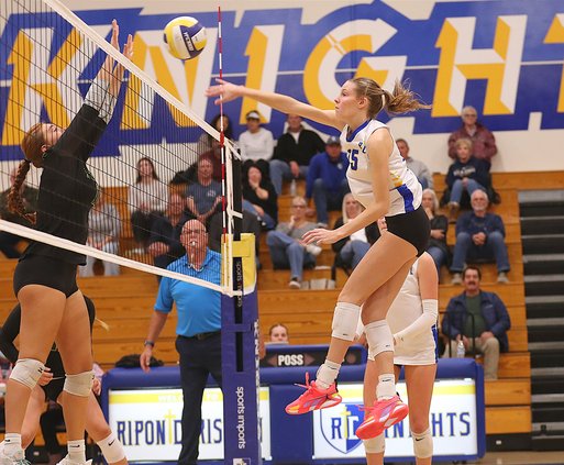 Harbor-Ripon Christian girls volleyball