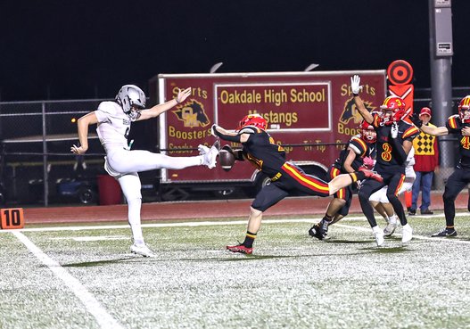 Defense, special teams help Mustangs advance
