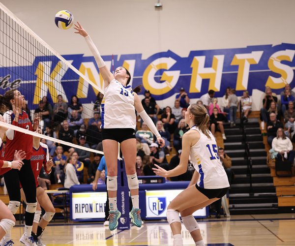Immanuel-Ripon Christian girls volleyball