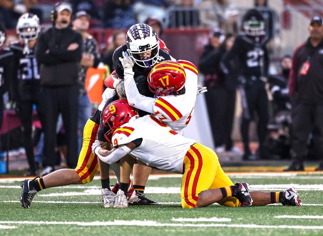 Oakdale falls to Woodcreek in Section football final