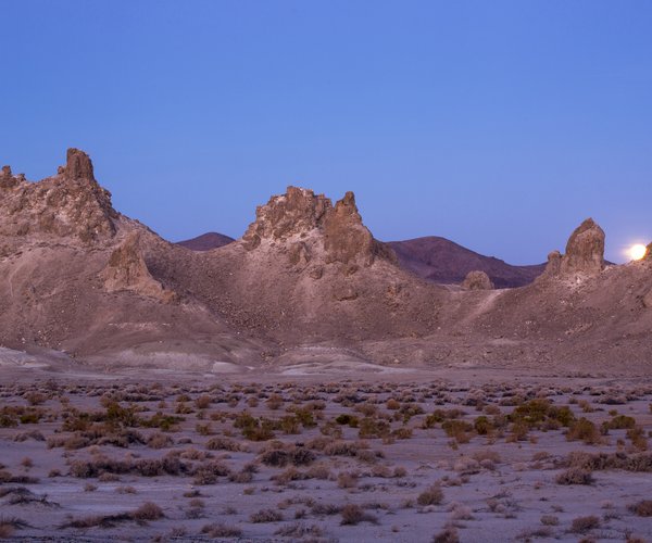 trona pinnacles