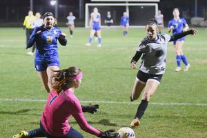 Sierra-Ripon Christian girls soccer