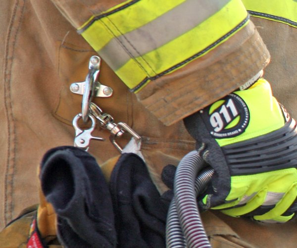 Extrication spreader