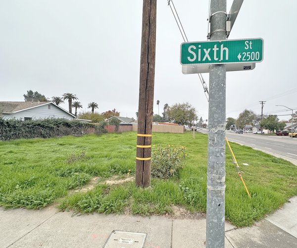 Sixth Street duplex proposed