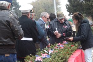 o 12-17 Wreaths