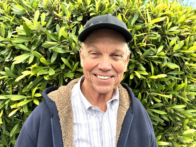 Lonny Davis has gone beyond "make things right"