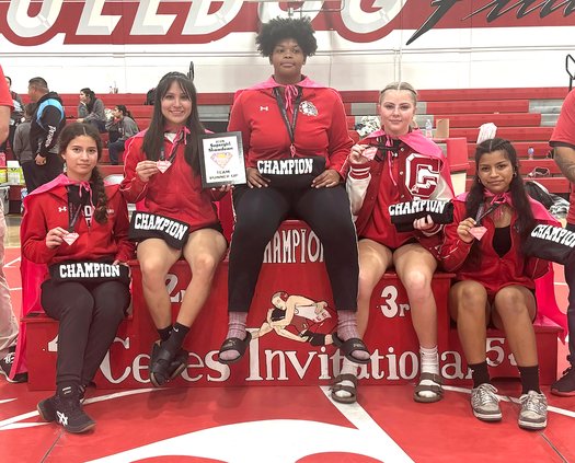 Camila Alfaro, Dayanna Alvarez, Elizabeth Boyd, Abigail Schultz and Mezmeriah Zuniga