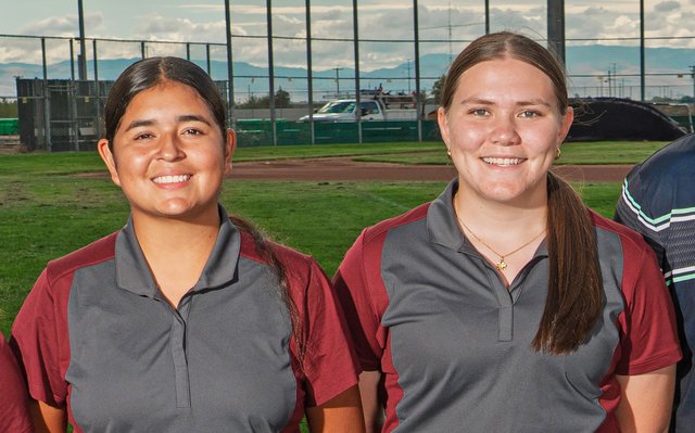 CV’s Hernandez, Mariani earn WAC golf recognition