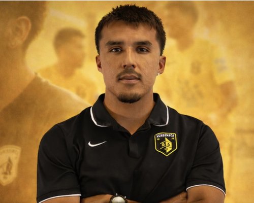 Academica coach Robby Rosas