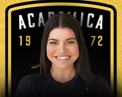 Academica coach Maddy Meyer