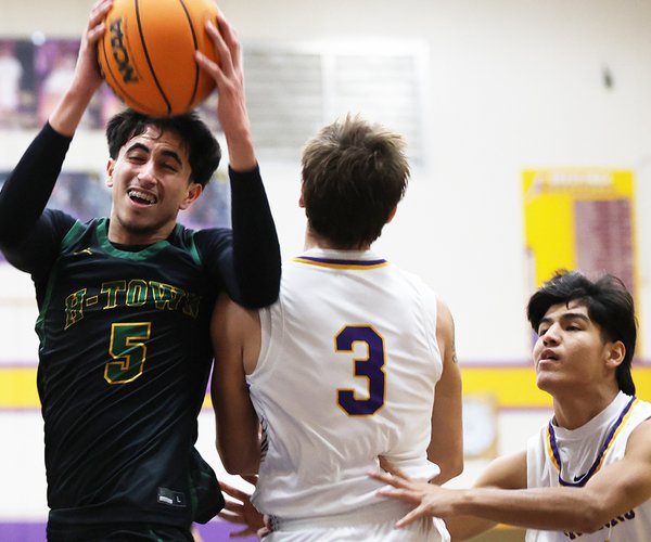 Hilmar boys basketball 1