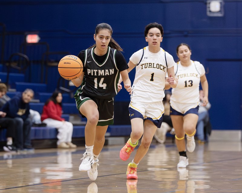 Pitman girls bball 2