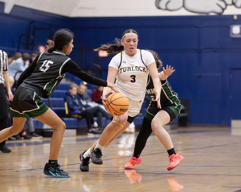 Turlock girls bball