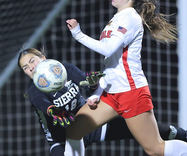 Oakdale-Sierra girls soccer