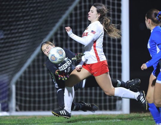 Oakdale-Sierra girls soccer