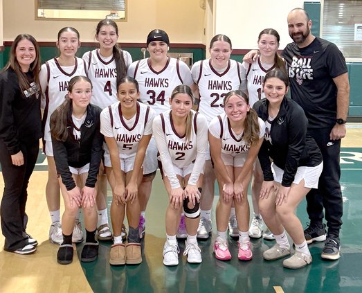 CV lady cagers upset