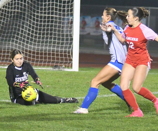 Sierra-East Union girls soccer