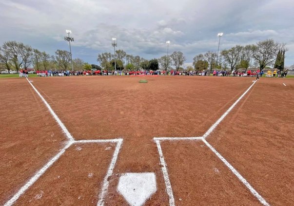 Lights costa fields 2026