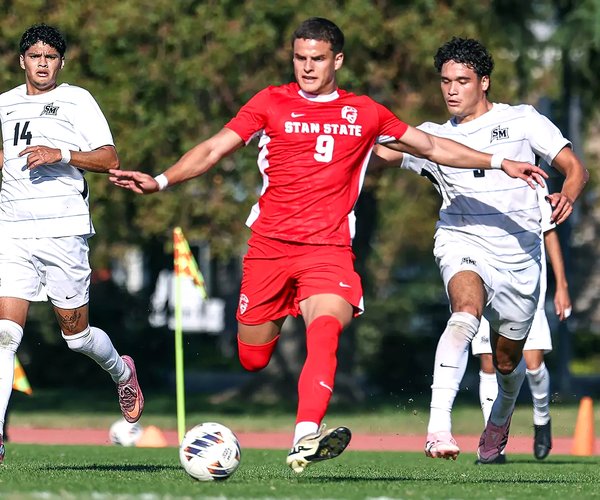 Gerardo Flores earned