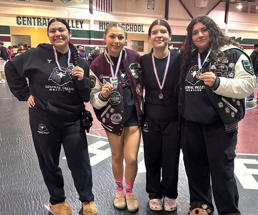 Micaela Maldonado, Giana Breshears, Vanesa Mendoza Balbuena and Alicia Espinoza