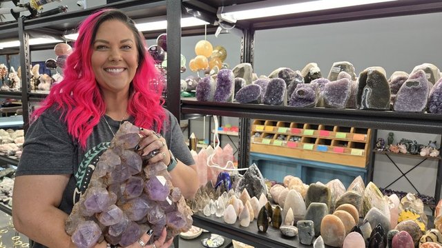 Downtown business owner confronts shoplifter, becomes internet sensation