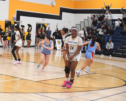 Hilldale-Lathrop girls basketball