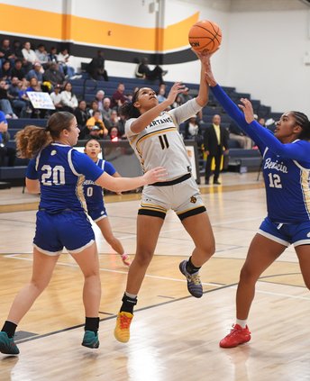 Benicia-Lathrop girls basketball