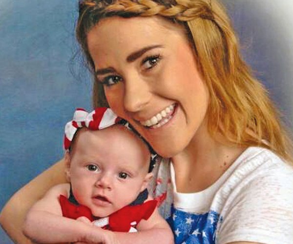 Lauren London with her daughter Kennidee