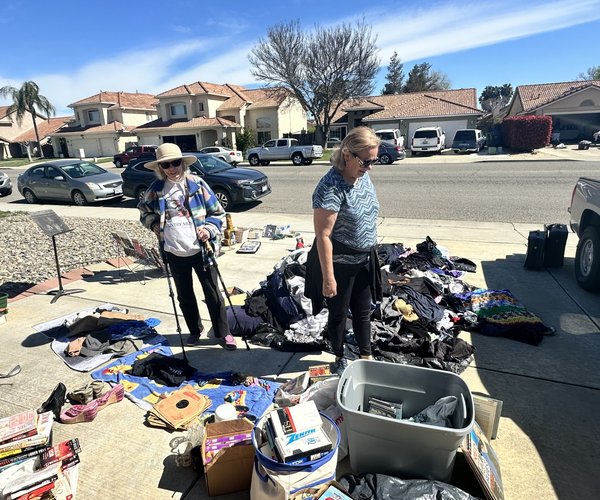 gustine yard sale