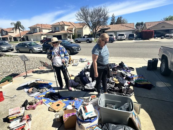 gustine yard sale