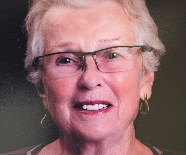 BEVERLY ANN WARREN HAY obit