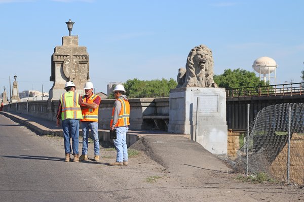 Lions Bridge ready to be demolished