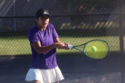 ohs tennis 3-25 pic 1