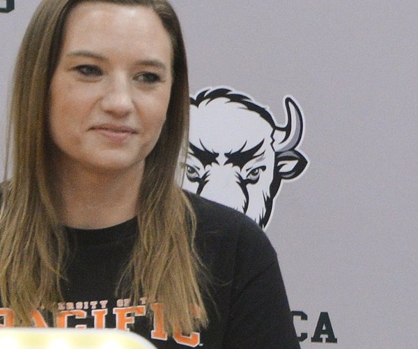 Brooklyn Cornish signing