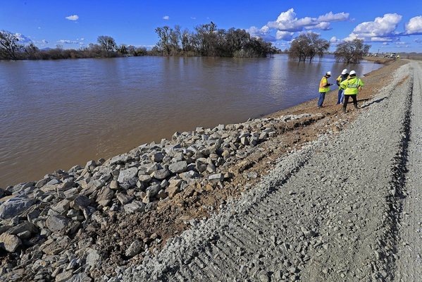 delta levee work