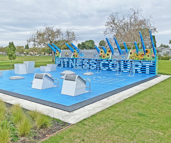 outdoor fitness court