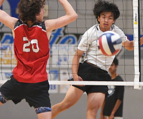Ripon-Sierra boys volleyball