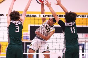 Manteca-Lathrop boys volleyball