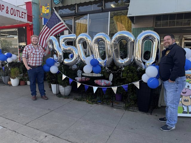 Gustine Traveling Library celebrates 350,000 free books given to youth