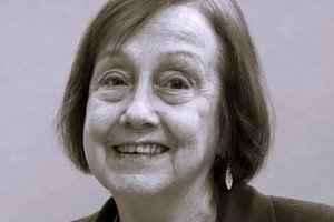 LYNDA (LYN) PETERSON obit