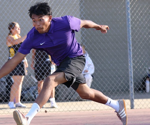 ohs tennis 4-29 rodriguez