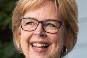 Laurie Smith dies