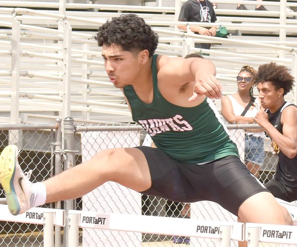 Steve Duran medaled
