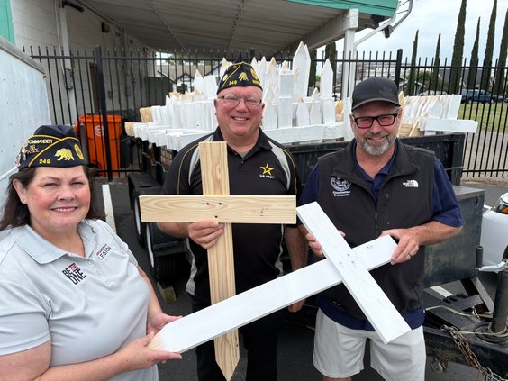 memorial crosses