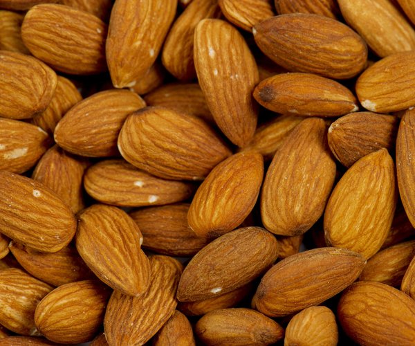 513 Almonds
