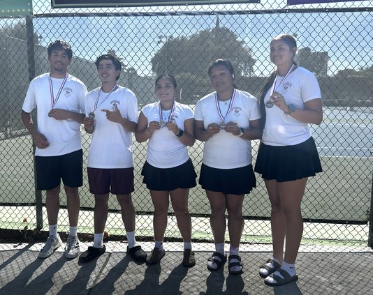 Honors tennis R
