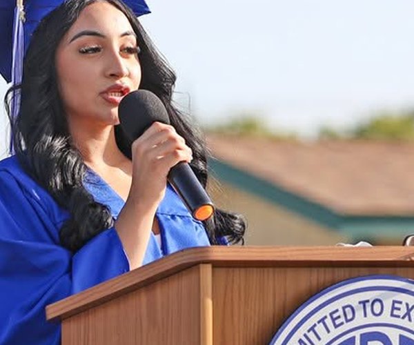Salutatorian Vanessa Hernandez