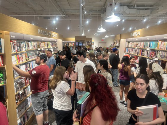 Barnes & Noble 1