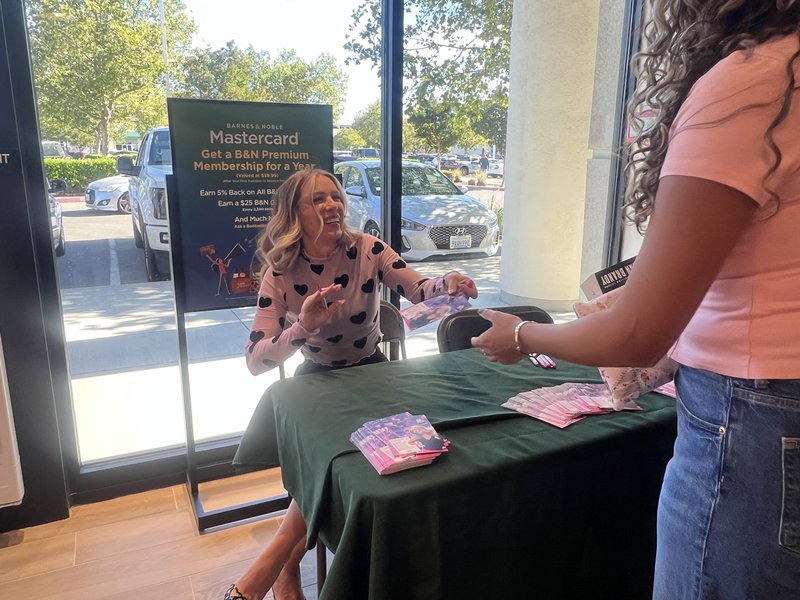 Barnes & Noble 2